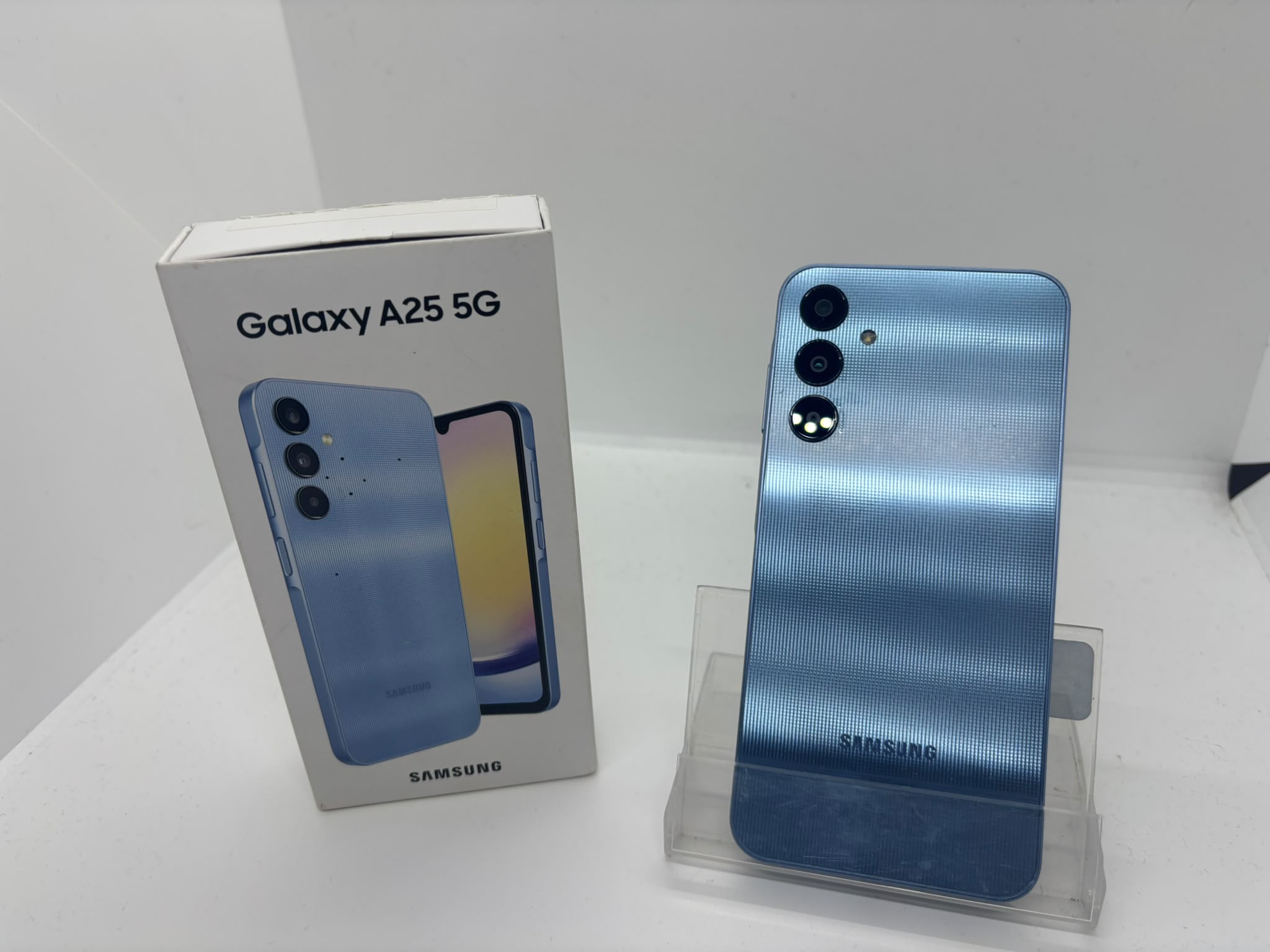 Samsung Galaxy A25 5G – Azul (8gb ram 256gb)